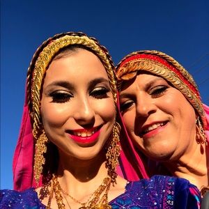 Meet your Posher, Ahlam